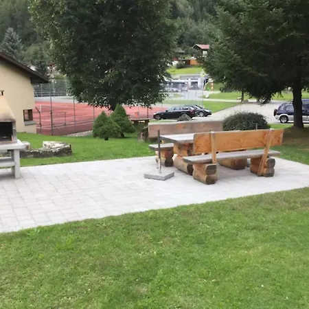 Small Bijoux Disentiserhof Διαμέρισμα